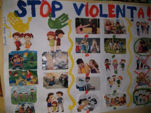 Astfel parinții au dat dovada de implicare activa ,realizînd împreuna cu copiii gazete de perete,postere,mesaje ,etc. care au fost afișate pe holurile instituției.